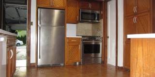 100 Hicks Lane Gallery 4