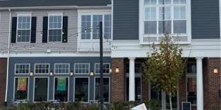 1439 Hastings Crescent Gallery 1