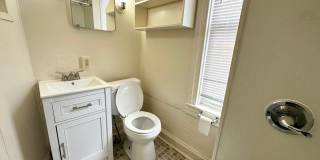 4 Bedroom 1 Bathroom w/Garage in York City! Gallery 16