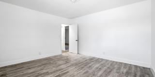 1880 SE 3rd Street Gallery 11