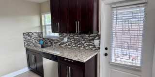 2213 NE 3rd Avenue unit: 2215 Gallery 8