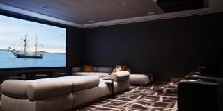 The Metlo Gallery 43