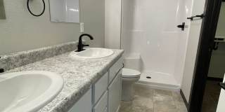 Newer Home with Two Bedrooms, Two Bathrooms & Modern Amenities! Gallery 12