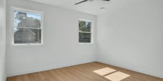 1309 N Bridge Street Gallery 28