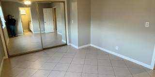 8512 Tamarack Avenue Gallery 10