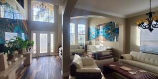 325 Wentworth Avenue Gallery 1