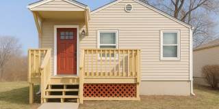 6336 Washington Avenue Gallery 1