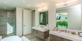 240 Shore Court Gallery 24