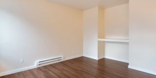 Washington Court Gallery 60