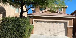 Mountain's Edge 3 Bed 3.5 Bath home in the Southwest. 1 Bed downstairs! Gallery 1