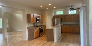 Single Family home located in Desirable Home Farms neighborhood Gallery 3