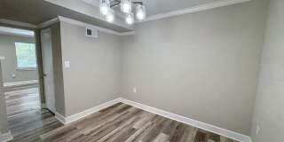 2846 Walton Way Gallery 13
