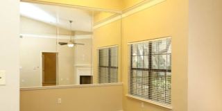 6639 Brodie Ln Gallery 1
