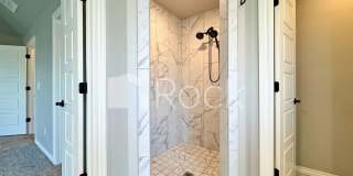 Spacious Craftsman Home on cul-de-sac - Electric Included! Gallery 24