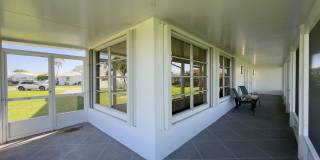Lakefront 2BR Home in 55+ Leisureville Community Gallery 22