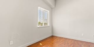 Grand 4-Bedroom San Leandro Home w/ Custom Upgrades Grand 4-Bedroom San Leandro Home w/ Custom Upgrades Gallery 39