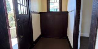 2 Bedroom, 1 Bathroom Cottage in the heart of Bellingham! Gallery 1