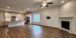 4/3.5/2 with Game Room in Meyer Ranch / Fridge, Washer, Dryer Included / Meyer Ranch Amenities / CISD Gallery 6