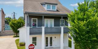501 Wesley Place Gallery 1
