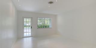 820 NE 23rd Avenue Gallery 7