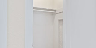 Downtown Napa 3 bed 2 bath single level home Gallery 15