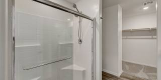 Upgraded 5 bedroom home in Cul-De-Sac!! Gallery 30