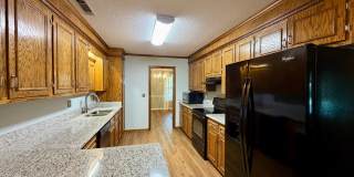 Fabulous Home Near Alice Drive! Gallery 7