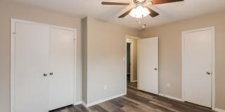 8502 Pershing Road Gallery 9