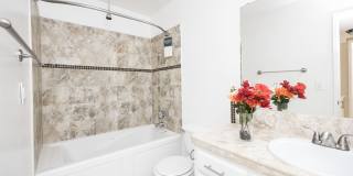 400-420 N. Oakland Ave. Gallery 27