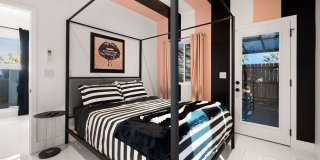 The Escape Island - Pool, Minigolf, Jacuzzi & Private Yard (Monthly Only - No Long Term) Gallery 10