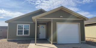 3 bed 2 bath 1 Car Garage Gallery 1