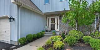 28 Hickory Lane Gallery 1