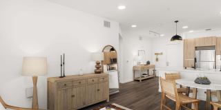 Eddy Redondo Residences Gallery 59