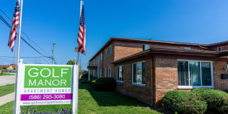 Golf Manor Apartments Gallery 1