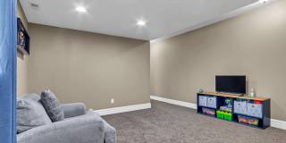 11134 S Hawkwood Dr Gallery 17