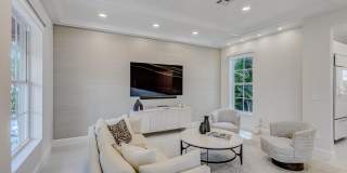 27 Marina Gardens Drive Gallery 42