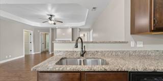 Pet Friendly Four Bedroom! Gallery 18