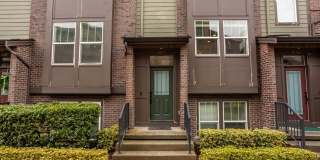 Welcome to the Brownstones at Issaquah Highlands Available August 1st Welcome to the Brownstones at Issaquah Highlands Available August 1st Gallery 3