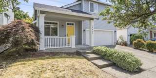 BEAUTIFUL 3 Bed | 2.5 Bath Home with Modern Updates, AC & 2-Car Garage Gallery 1