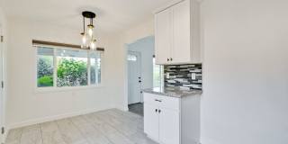 Rare 2 Bed 1 Bath Home with Huge Private Backyard Gallery 11