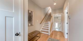 917 GRUNDY Street Gallery 6