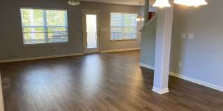 Room in 4 Bedroom Home at Fanning Way Gallery 13