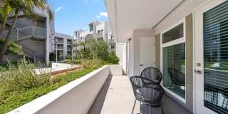 The Elinor Gallery 72