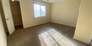 Spacious and Bright Oceanside Condo Gallery 19