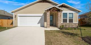8202 Dampton Ln, Austin, Texas 78744 Gallery 1