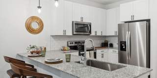 Everleigh Deerfield Age 55+ Apartment Homes Gallery 27