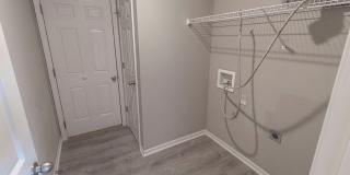 Large Duplex in Vanderveen Gallery 11