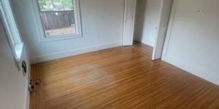 Great House in Oakland with a yard! 2 Beds, 1 Bath Gallery 32