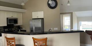 Furnished 3 Bedroom 3 Bath Condo Gallery 6