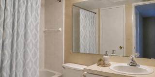 1/1 3rd Floor with private balcony in gated community across from Altamonte Mall Gallery 9